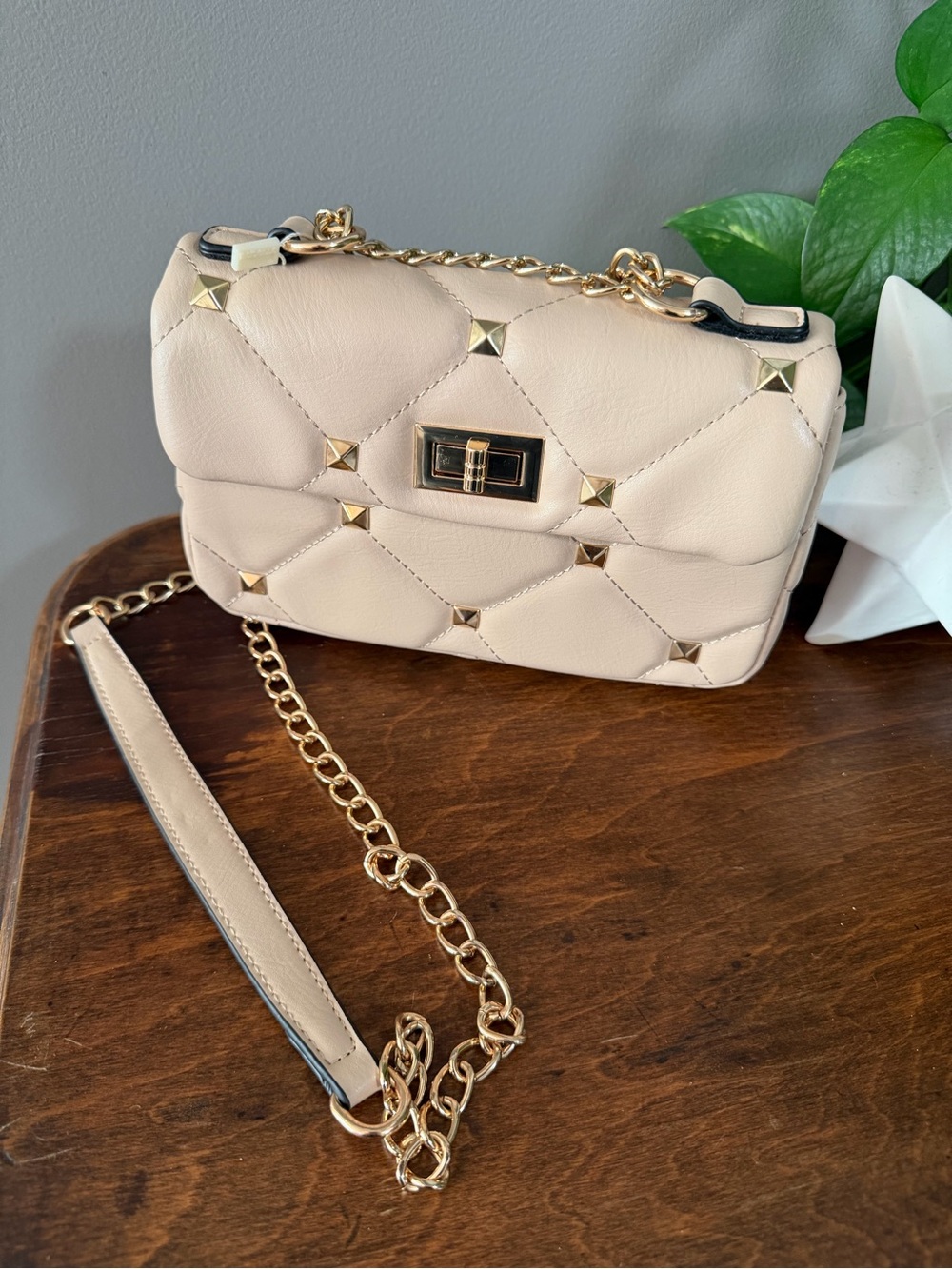 Cream Quilted Crossbody with Gold Studs and Chain Strap